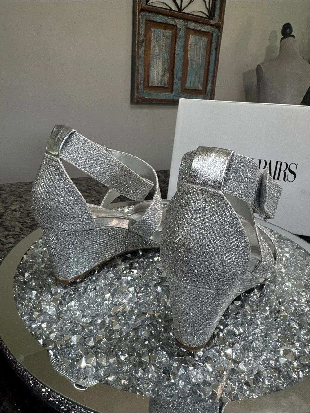 Dream Pairs Silver Glitter Strappy Wedge Sandals EUC 9